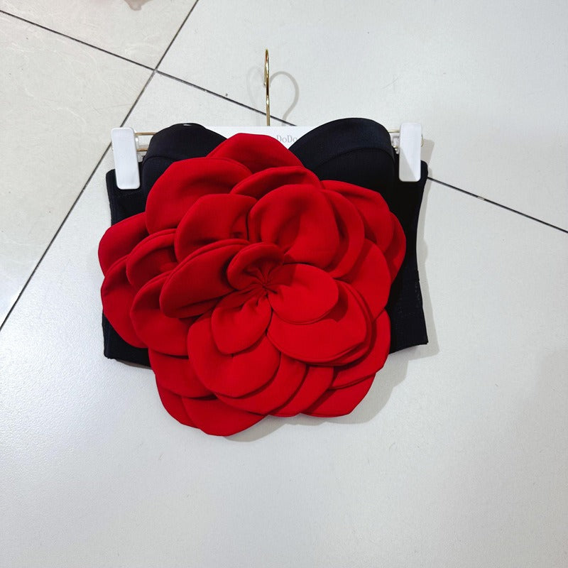 Big flower slanted collar single shoulder camisole vest for wearing a Western style backless top