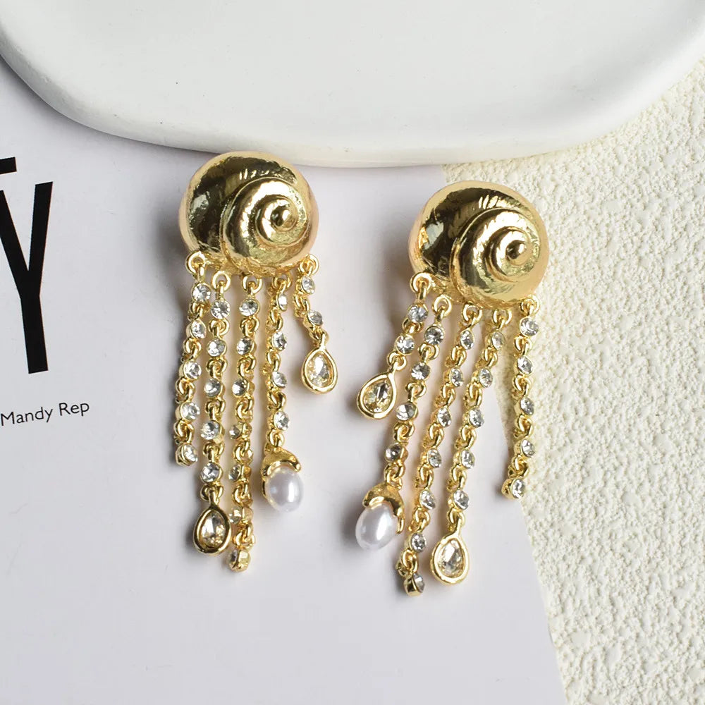 Heavy industry niche design metal conch sparkling diamond pearl tassel earrings exquisite light luxury versatile earrings for women